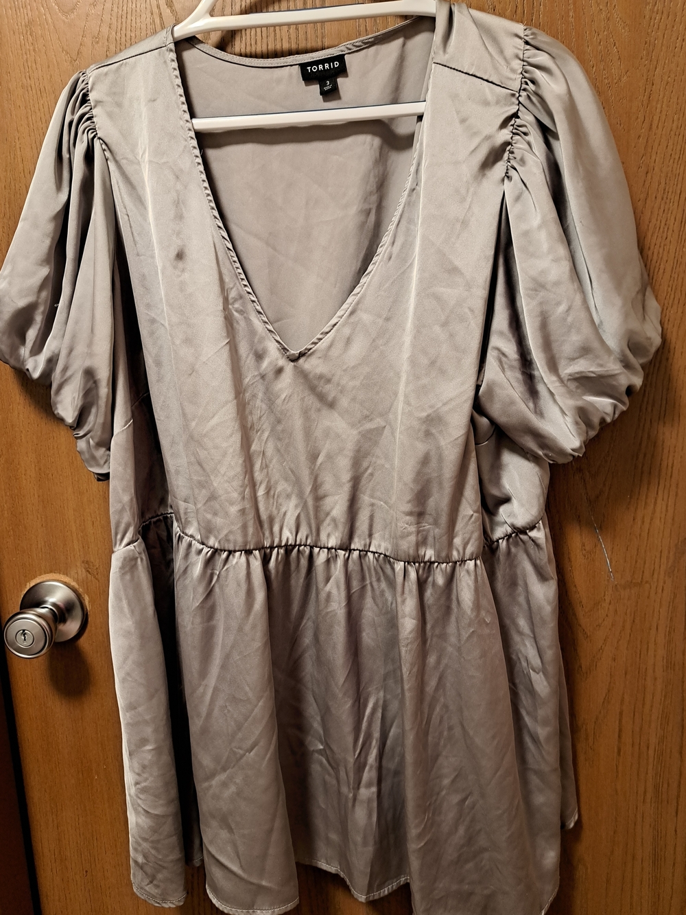 torrid taupe V-neck Puff Sleeve Tunic